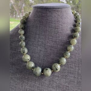 Joan Rivers Green Marbled Lucite Round Beads  Graduated Necklace Statement 21”